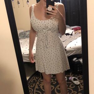Brandy Melville Ellen dress
